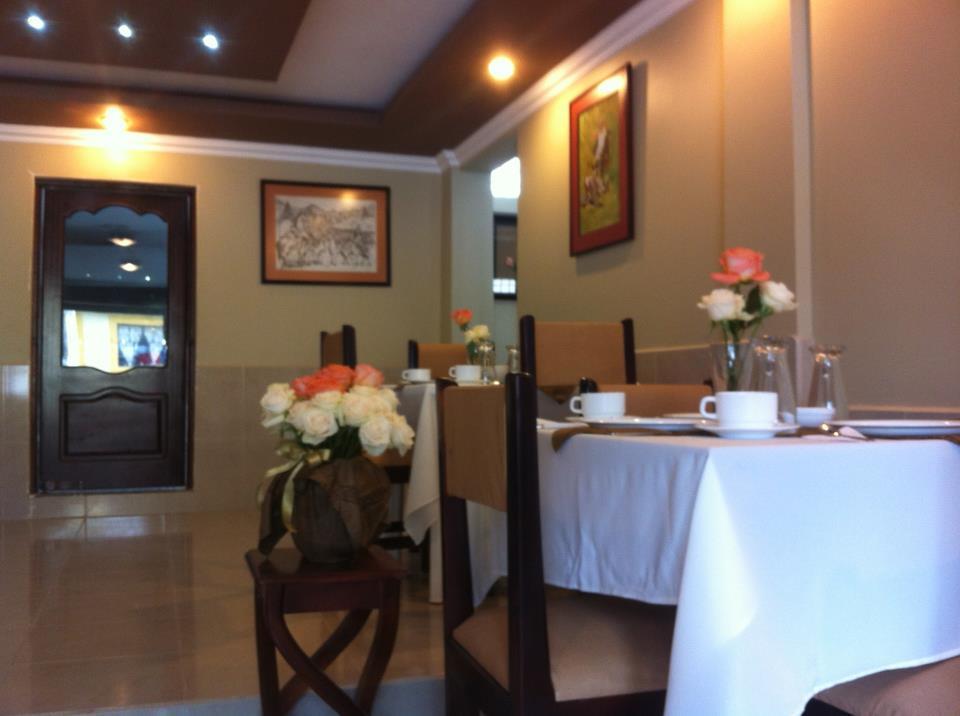 Hostal Jora Continental Cotacachi Zewnętrze zdjęcie
